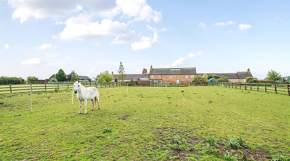 Barnstone NOTTINGHAMSHIRE